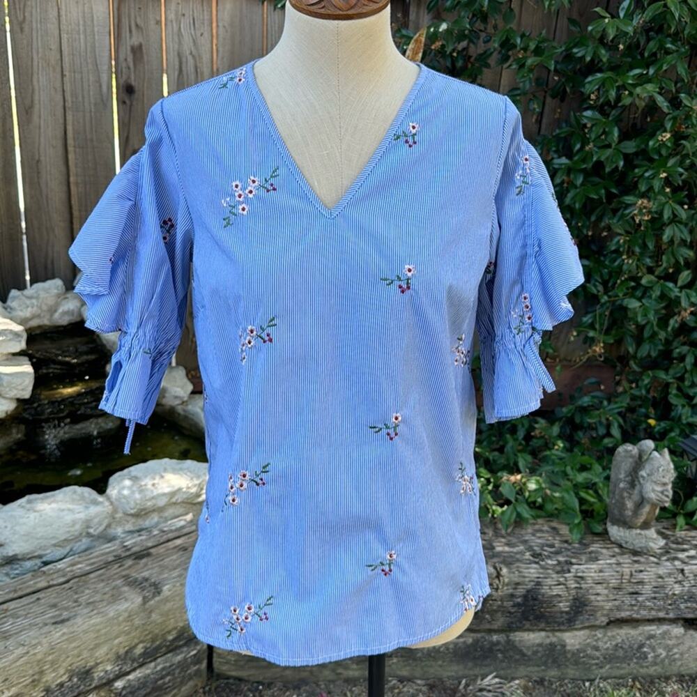 Love Scarlett Blue and White Striped Floral Ruffed Cold Shoulder Blouse Small
